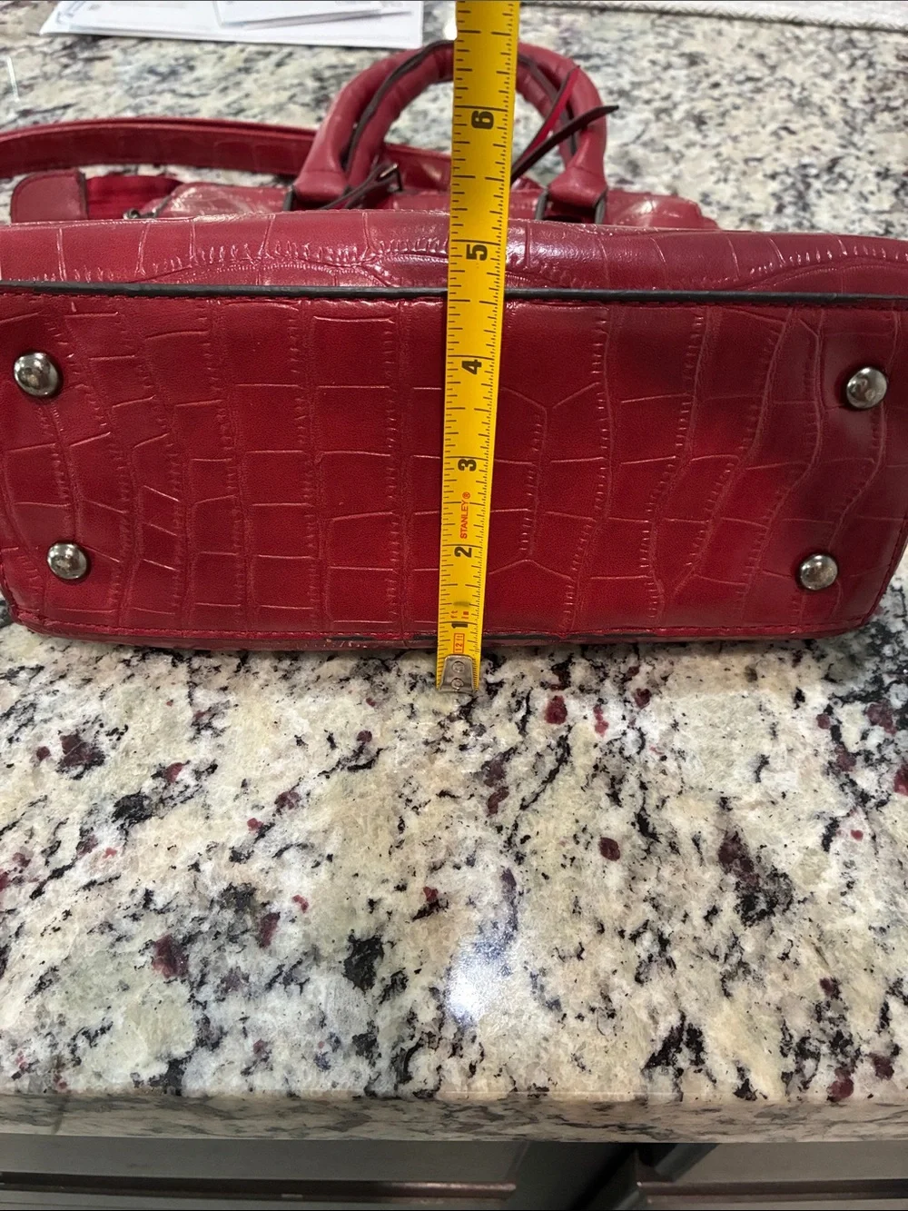 Red Croc-Embossed Women’s Shoulder Bag Two Font Zippers are not for storage